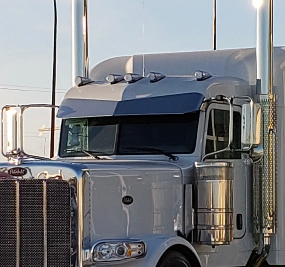 Peterbilt 11” bowtie visor for 3** series cabs