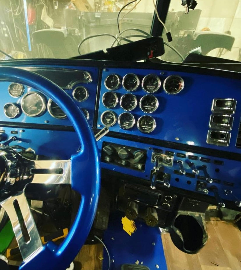 2001-2005 Peterbilt round dash panels