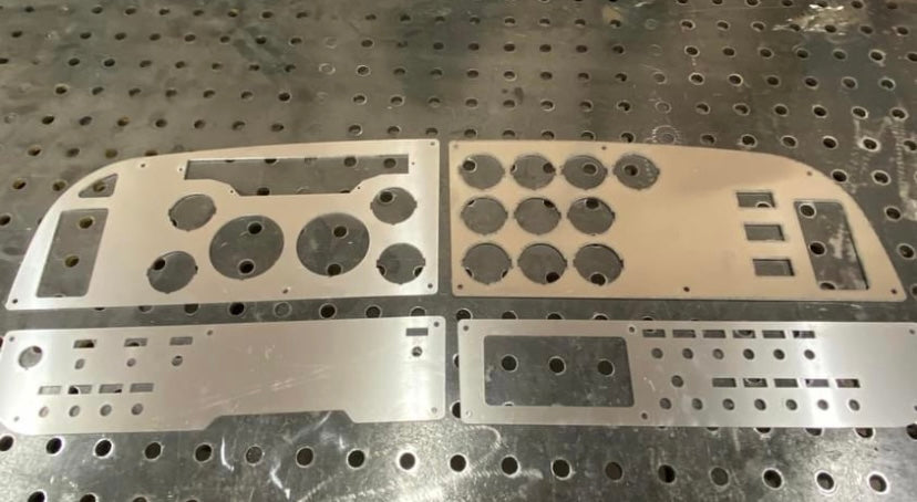 2001-2005 Peterbilt round dash panels