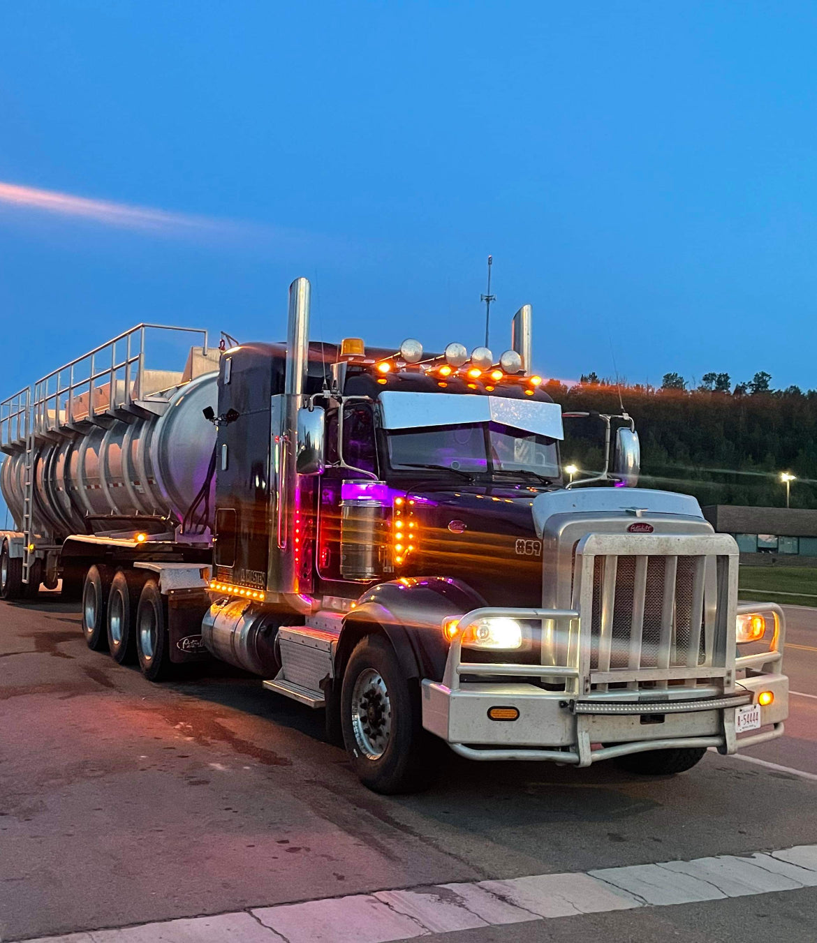 Peterbilt 12-8 RBT visor for 3** series cabs