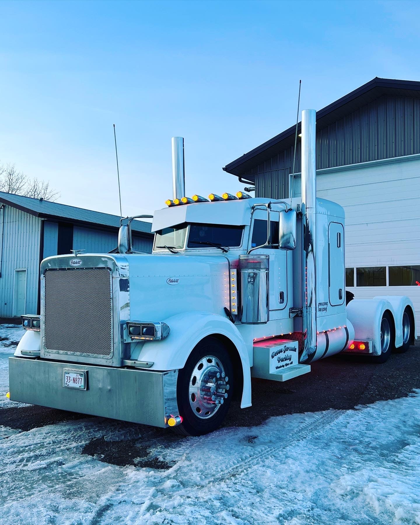 Peterbilt 12-8 RBT visor for 3** series cabs