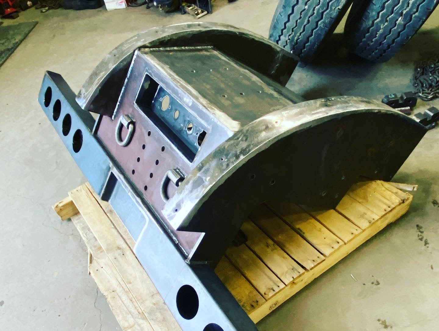 Heavy duty bumper  lowbed ramp set up