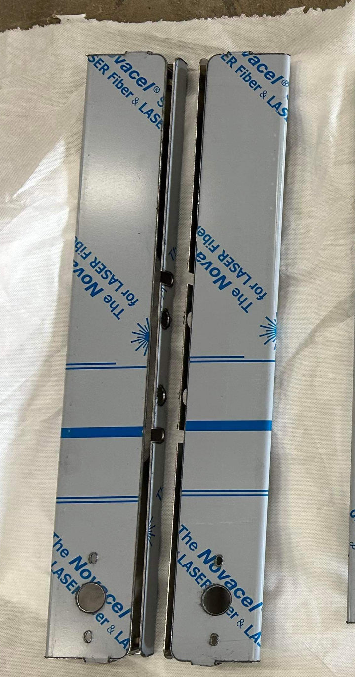 Peterbilt 15” 1 wm rear breather panels