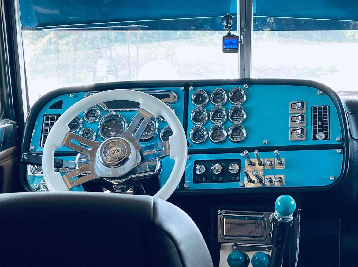 2001-2005 Peterbilt round dash panels