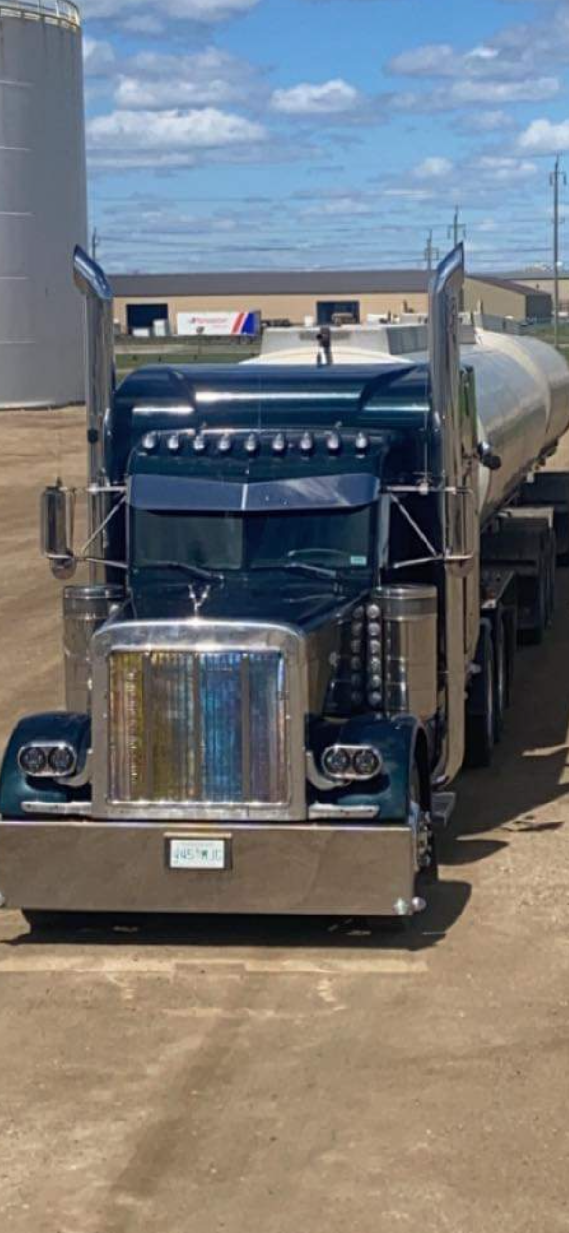 Peterbilt 10” bowtie for 3** series