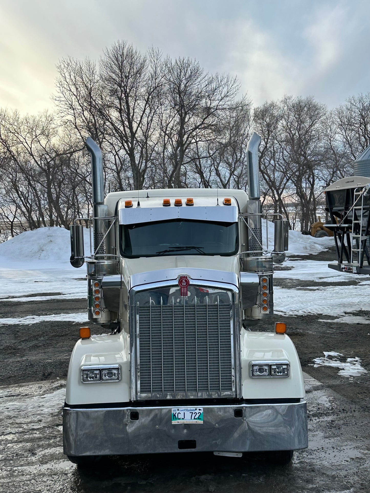 Kenworth aero glass 10-6 visor