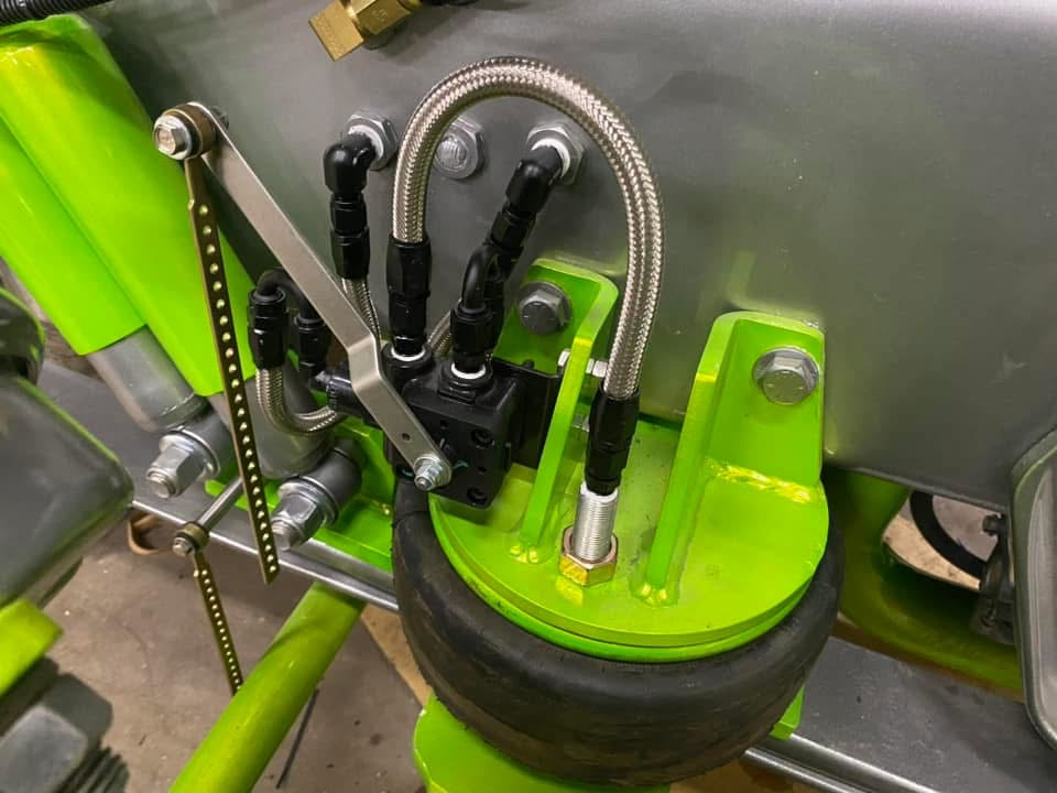 Peterbilt 379 air ride