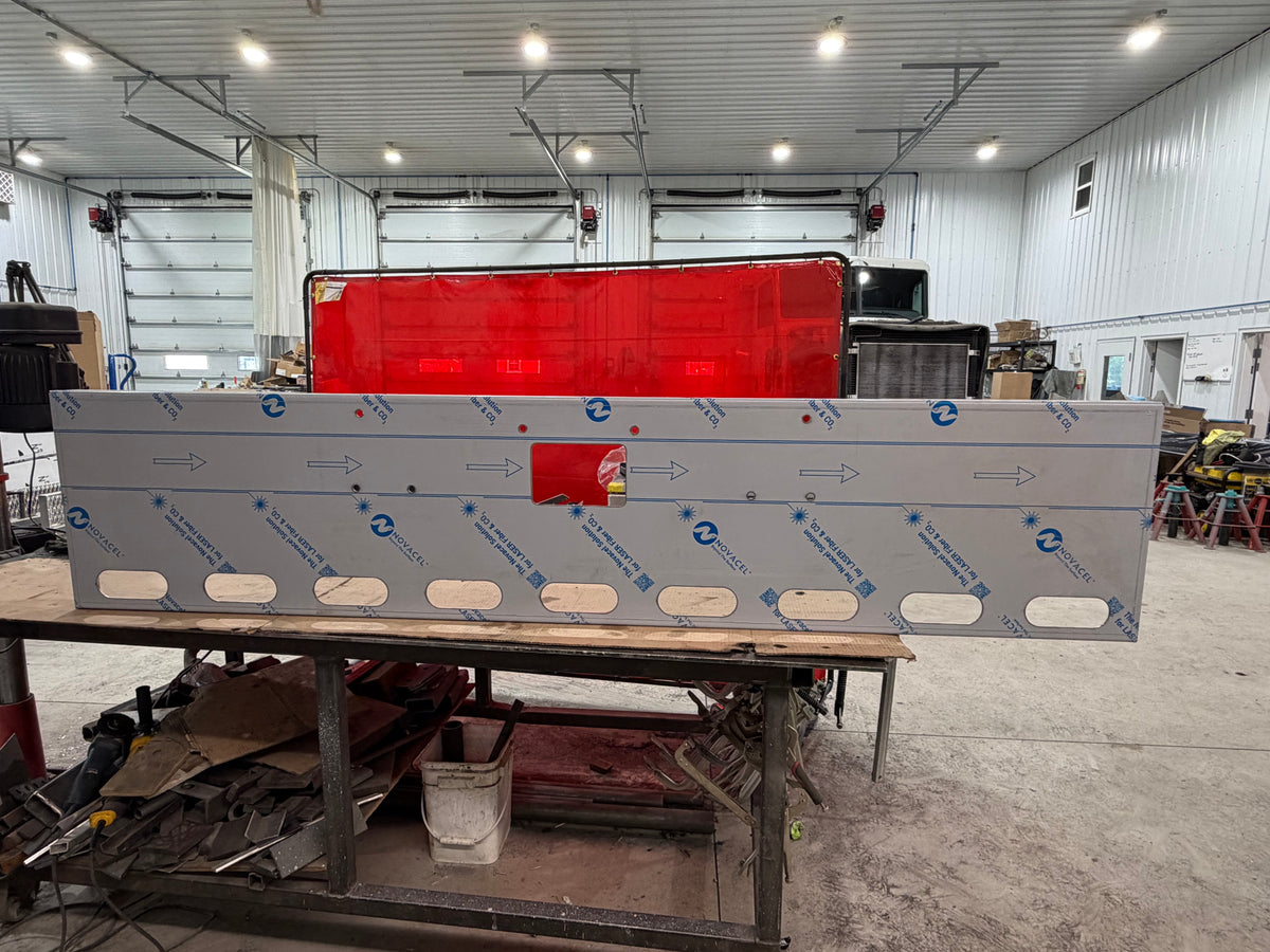 20” peterbilt 379 bumper 6” oval light cut out