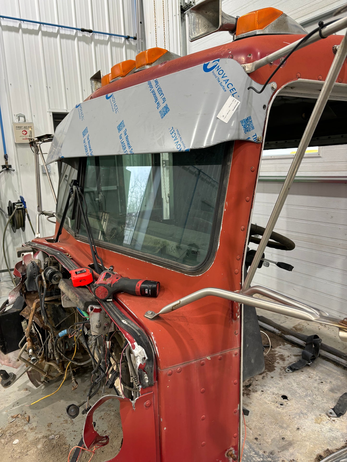 Kenworth Flat Glass 9.5” visor