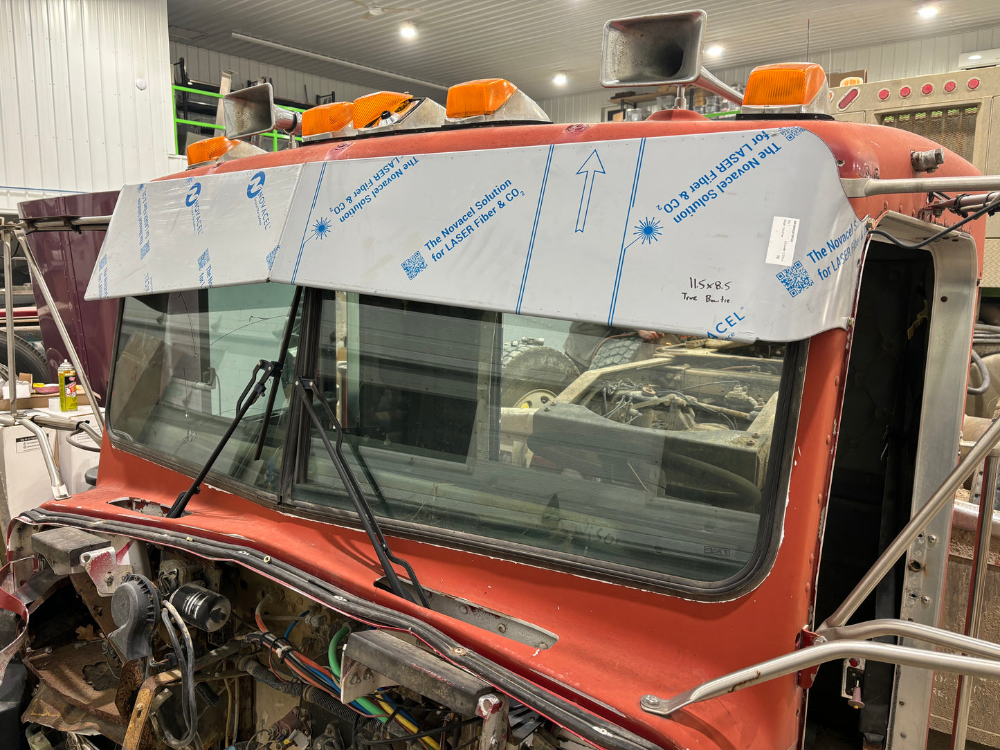 Kenworth flatglass 11.5x8.5 reverse bow tie