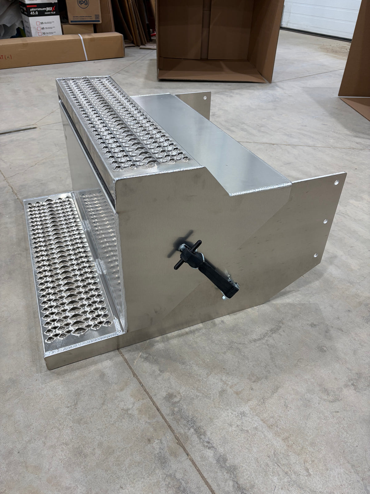 Peterbilt smooth battery/step box