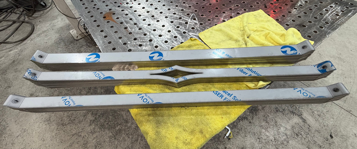Peterbilt 15” breather straps