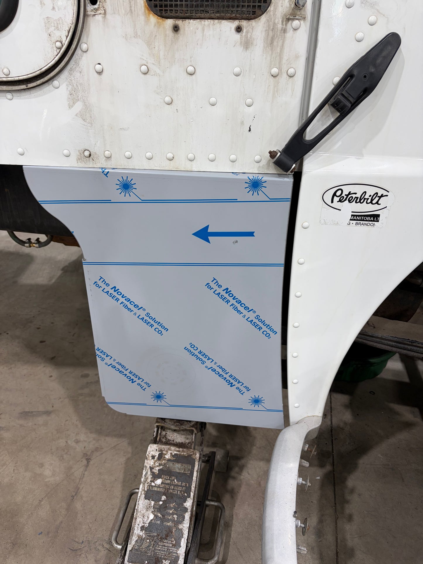 Peterbilt 388/389 true car hauler wide cowl panels