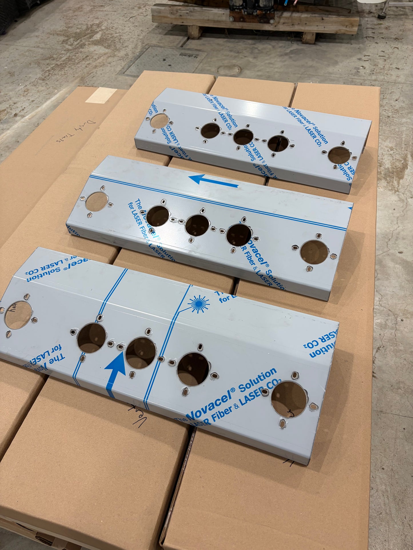 Aluminum paintable 5 wm light deckplate box