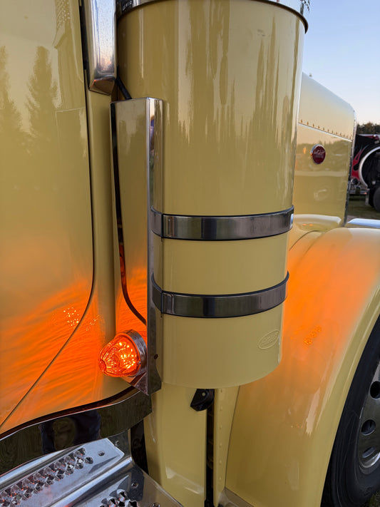 1 wm rear Peterbilt 589 breather panels