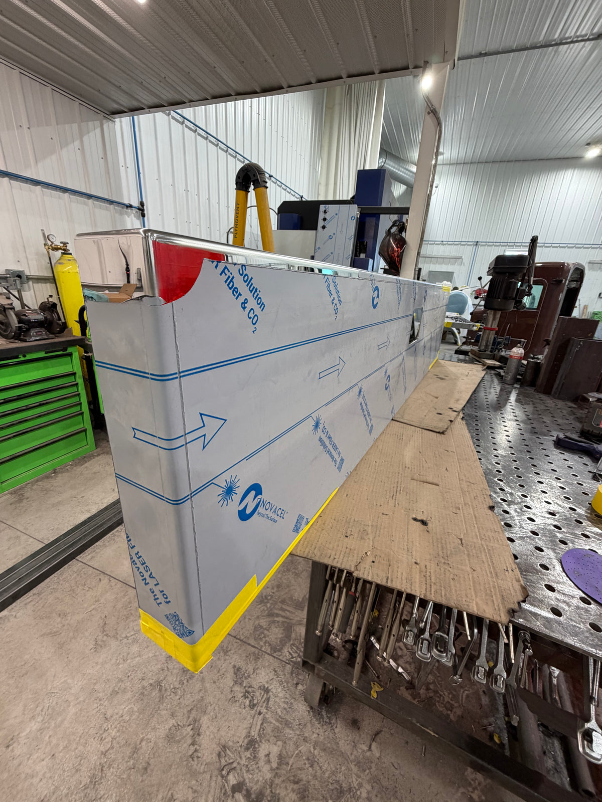 Blind mount Peterbilt 379 bumper with tow hole