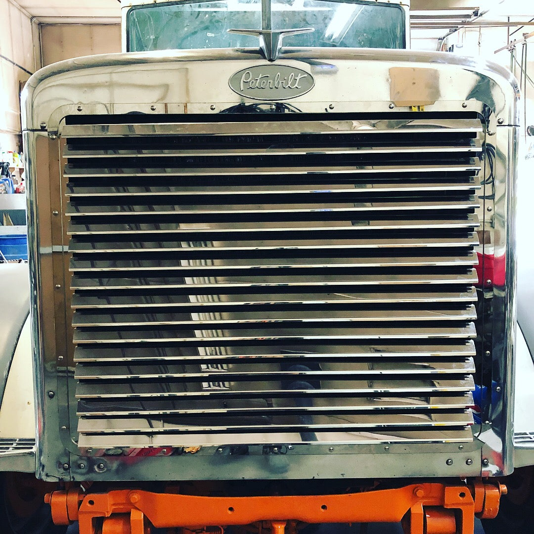 304 Ss Peterbilt 379 short hood beveled grill screen