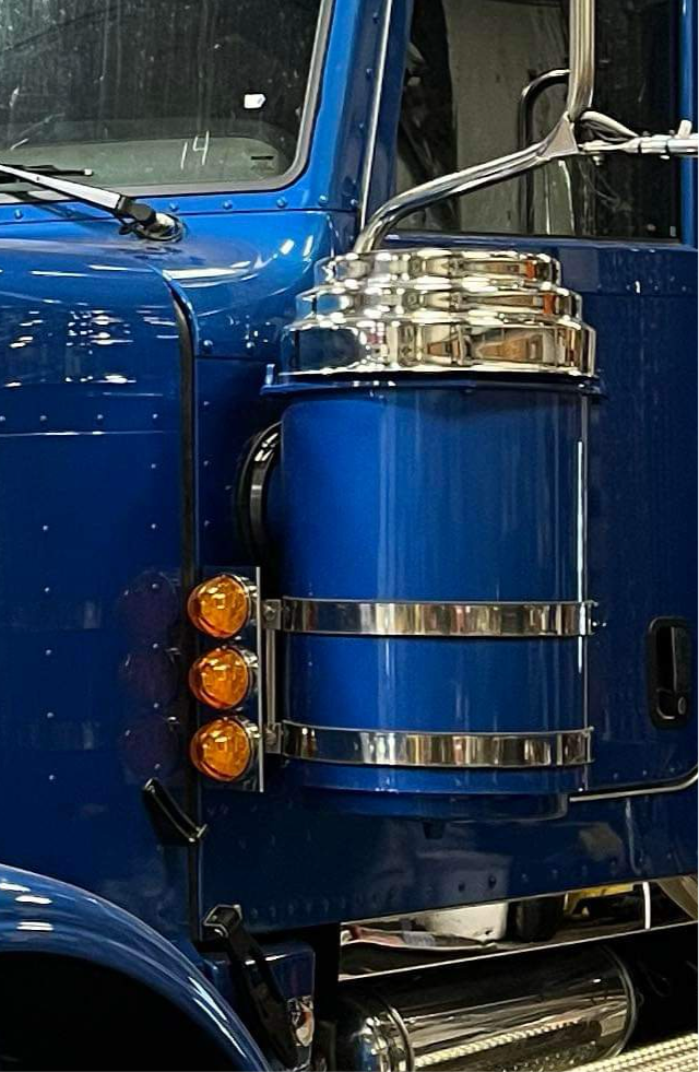 Peterbilt 3wm short front breather panels