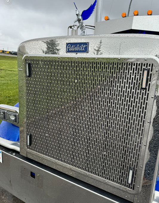 Peterbilt vertical slot grill screen