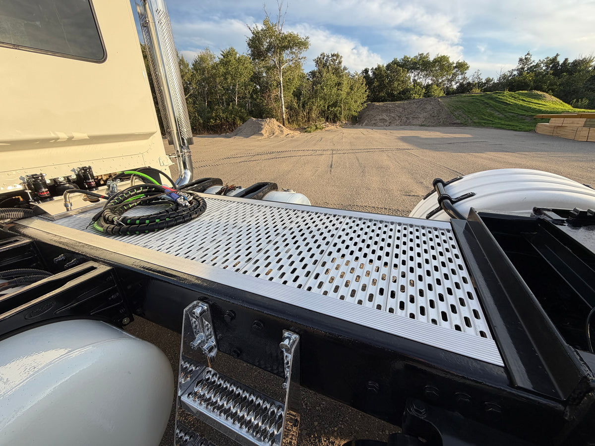 Merrit flush mount deck plating