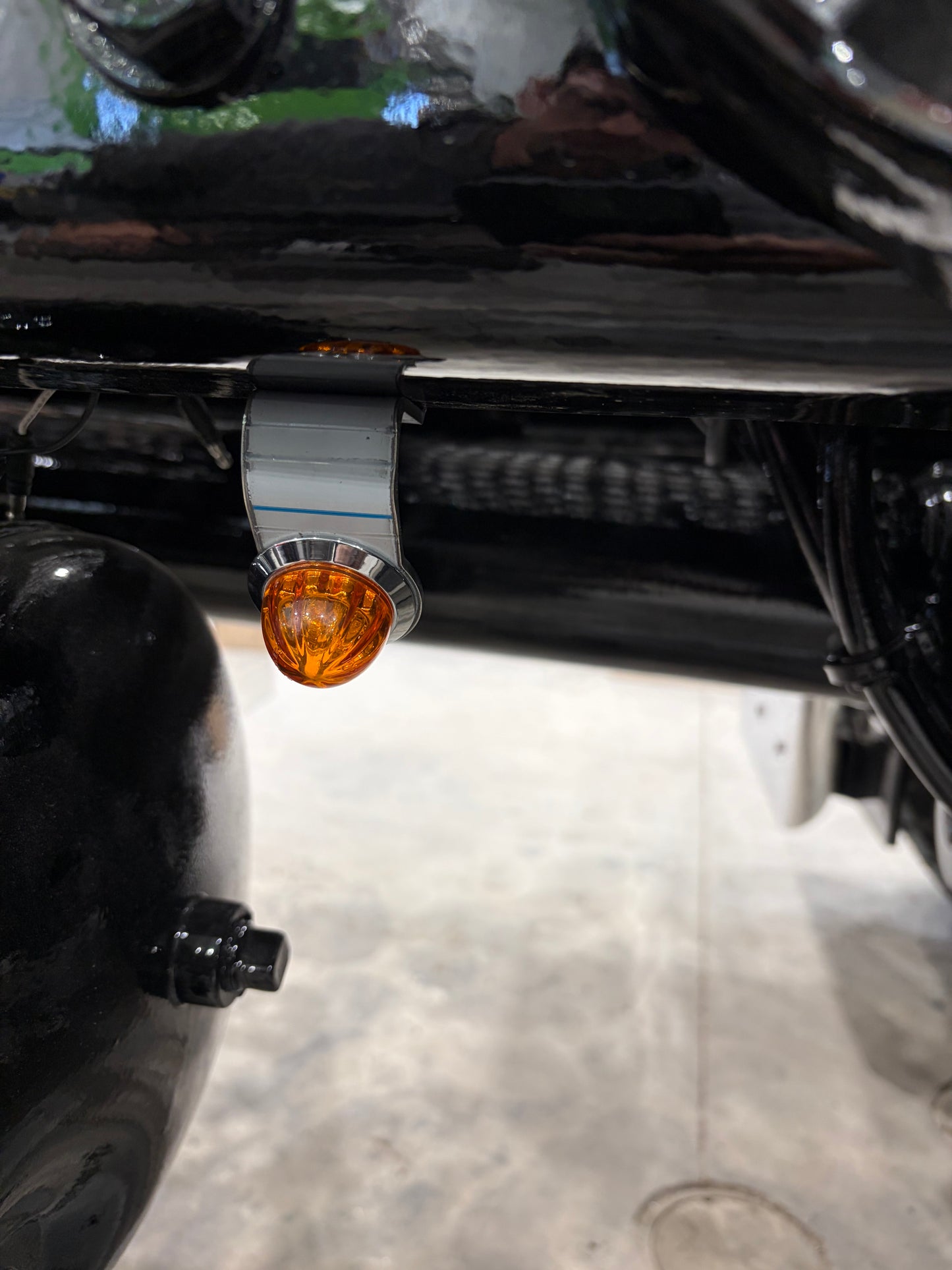 Penny light 45 degree frame mounts