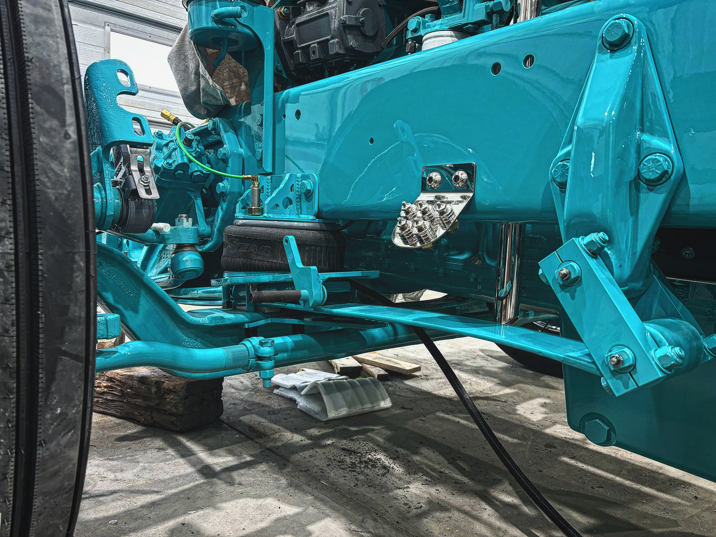 Peterbilt grease zerk plate with SS bulkheads