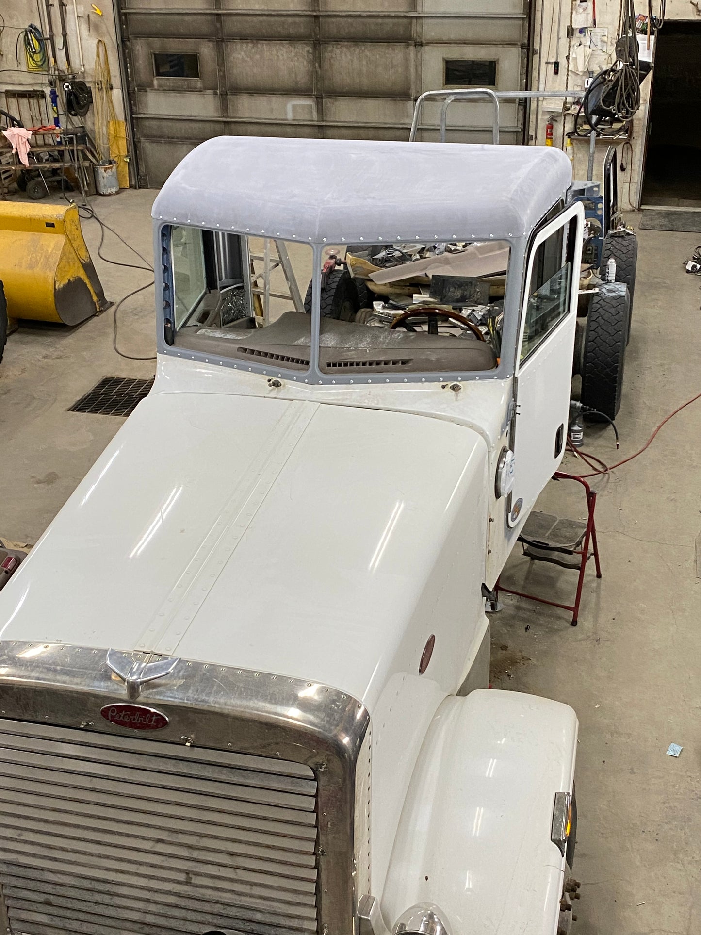 Peterbilt Flat Top Fiberglass Roof