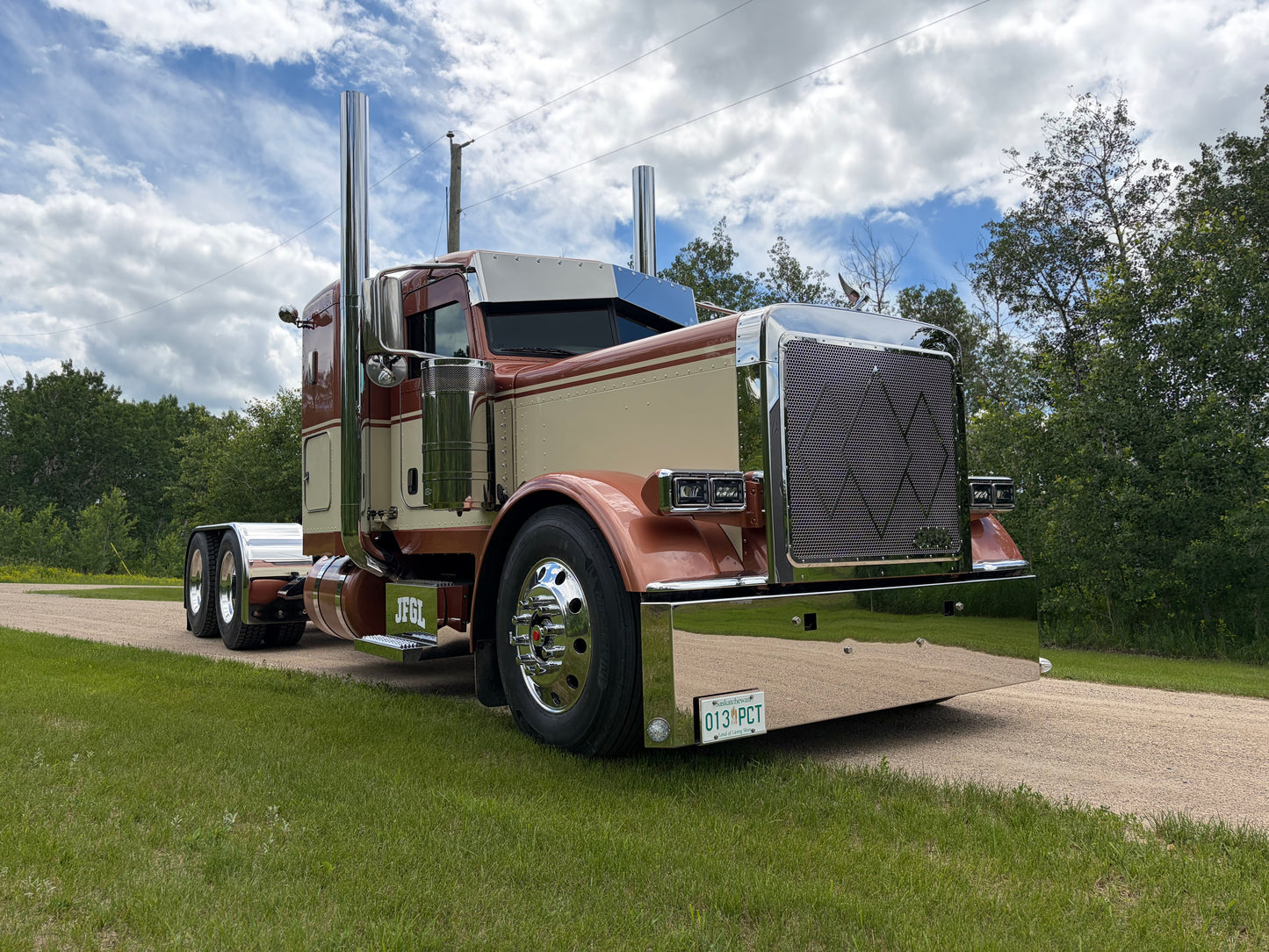 Peterbilt 389 20” mitre corner bumper bolt on 304 stainless