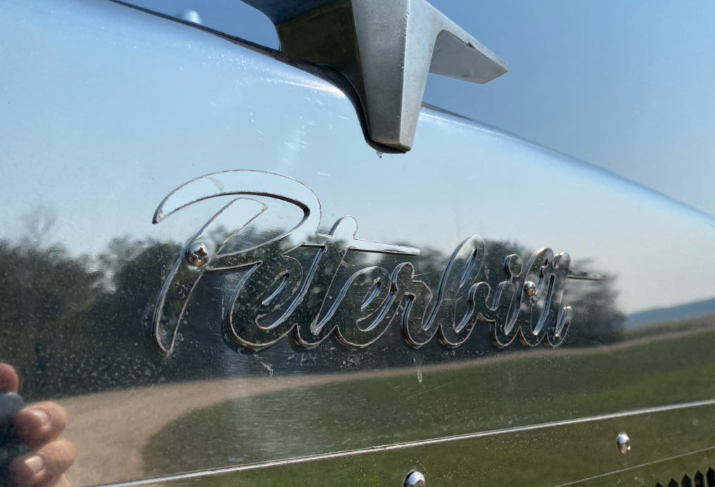 Modern font Peterbilt badges