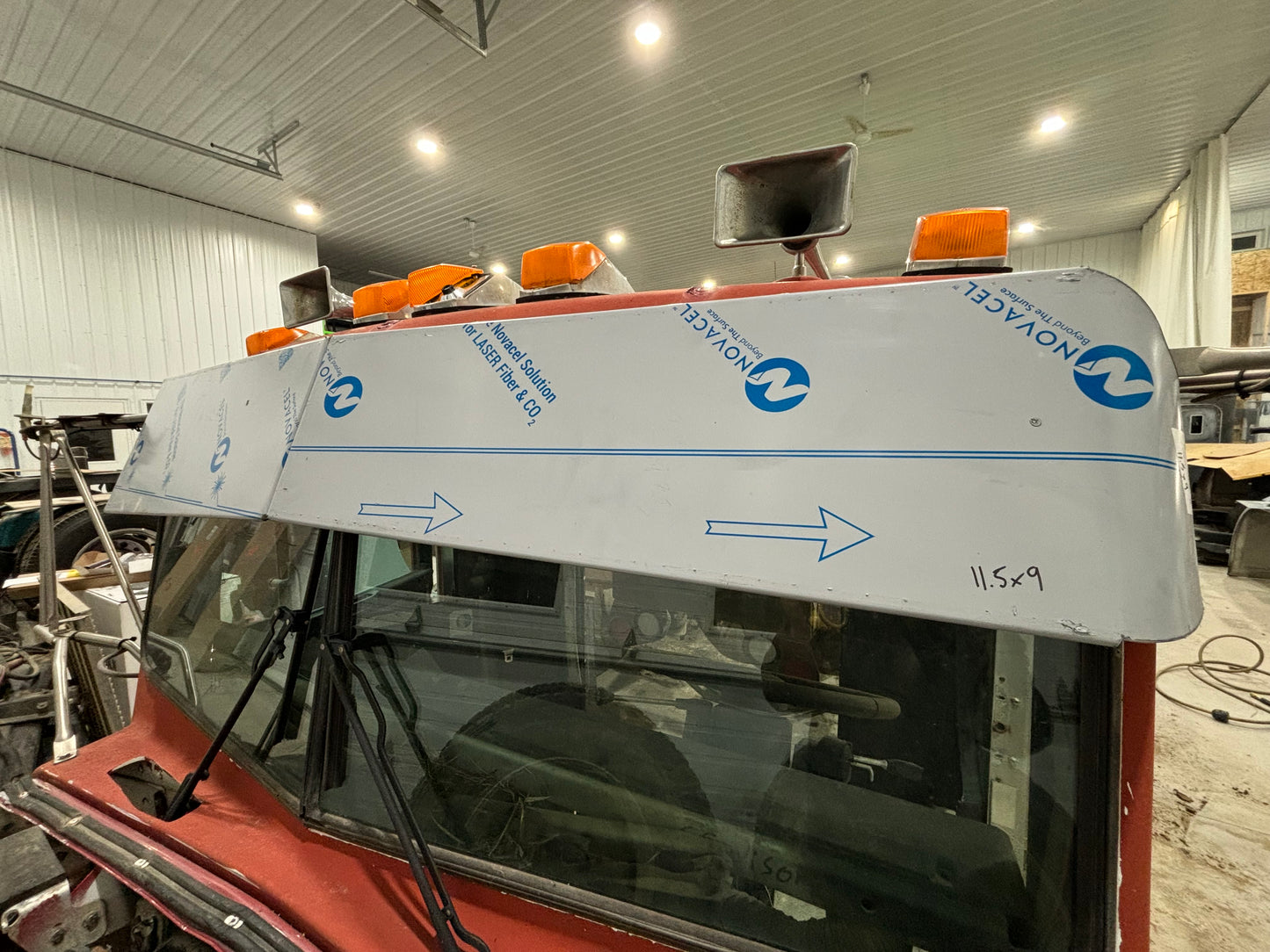 Kenworth flatglass 11.5x9 reverse. Bow tie