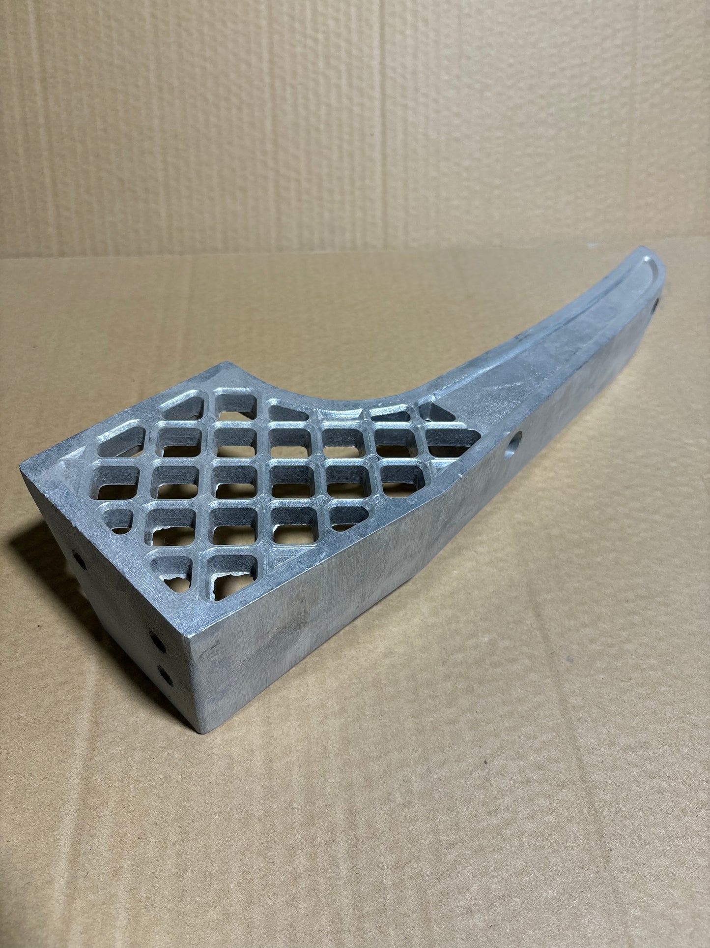 Peterbilt 359 front braces